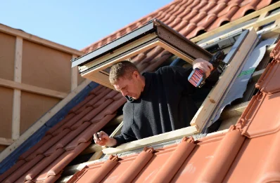 Pose de fenêtres de toit Velux à Chaudeyrolles